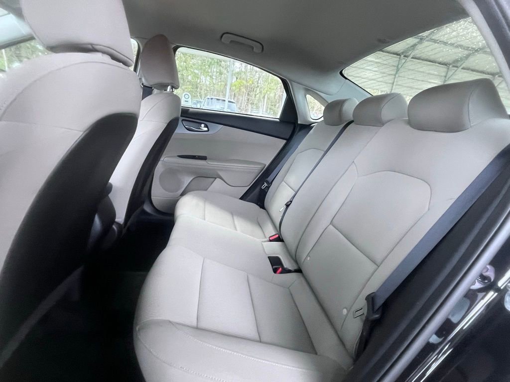 Used 2021 Kia Forte LXS image 7