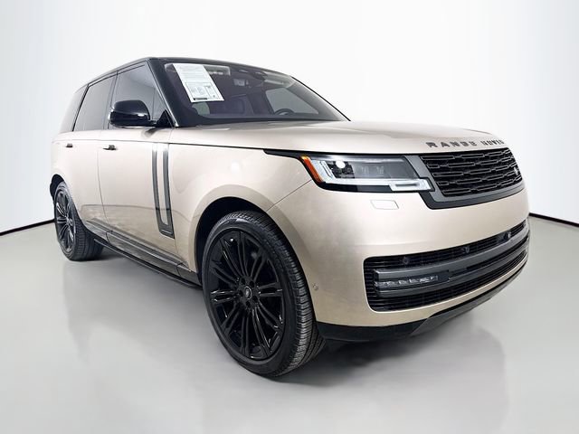 Used 2023 Land Rover Range Rover Autobiography image 3