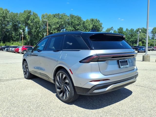 Used 2024 Lincoln Nautilus Reserve w/ Equipment Group 202A AWD/4WD image 5