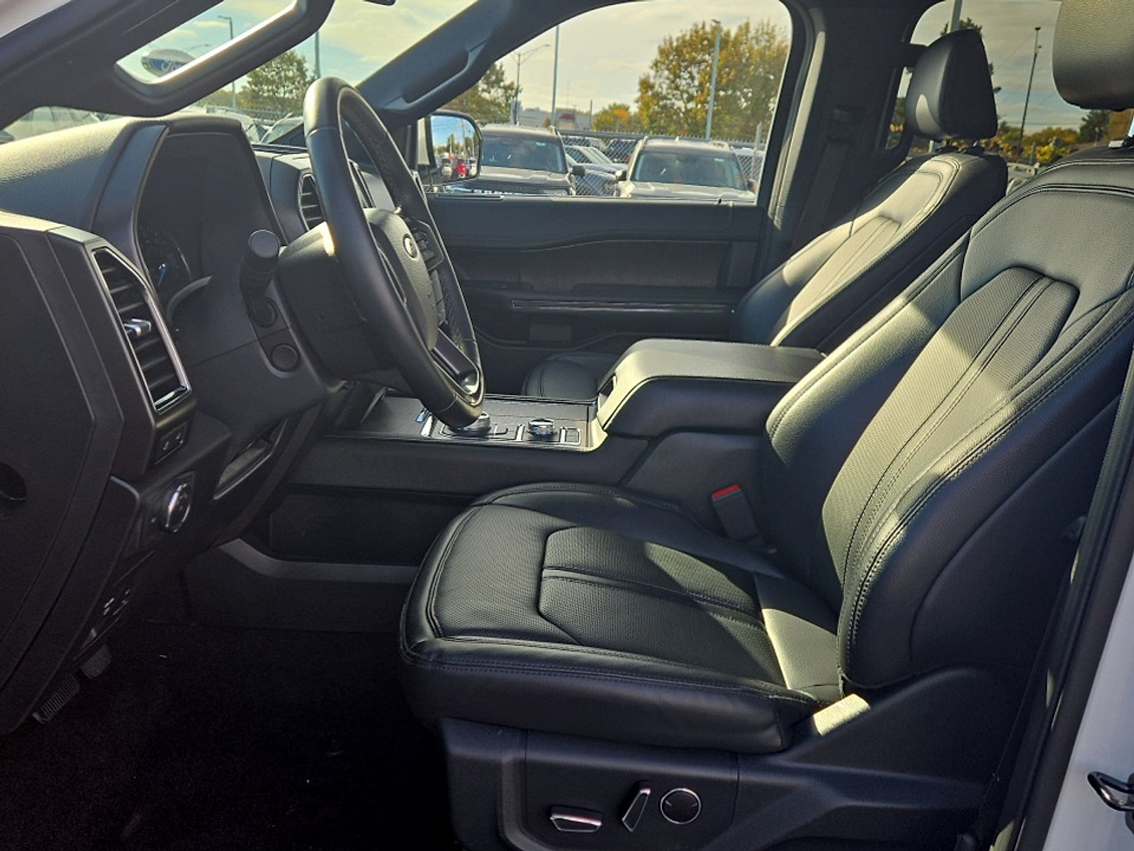 Used 2021 Ford Expedition Max Limited AWD/4WD image 11