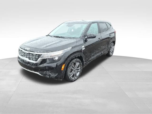 Used 2023 Kia Seltos LX image 1