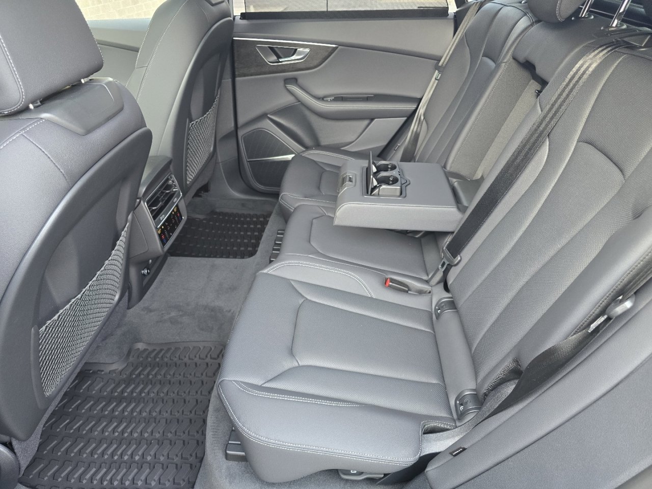 New 2026 Audi Q8 Premium Plus image 35