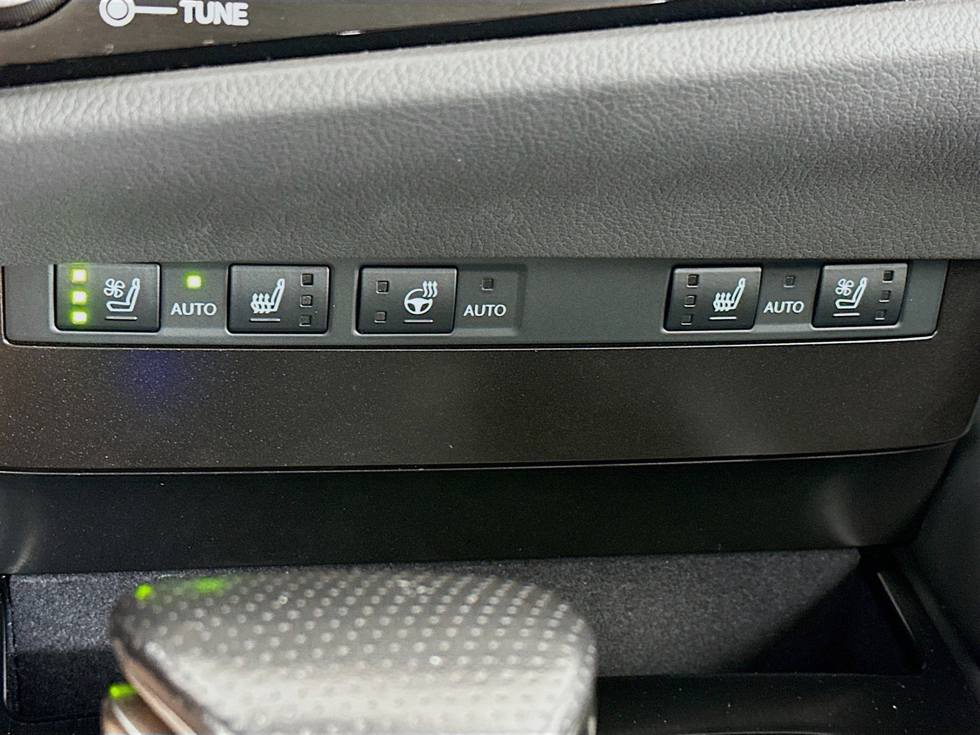 Used 2023 Lexus ES 350 F Sport w/ Accessory Package (Z2) image 25