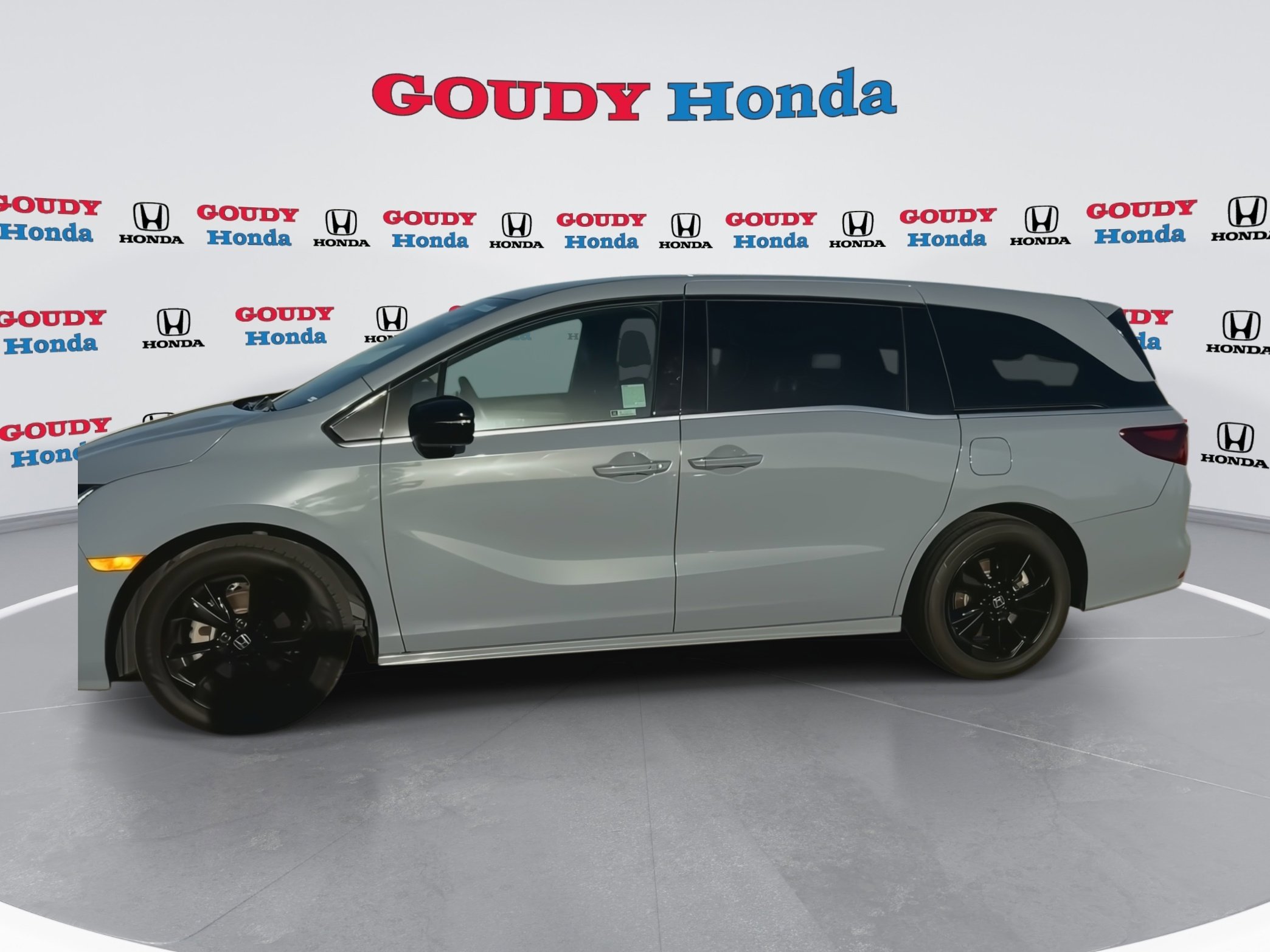 Used 2024 Honda Odyssey Sport image 5