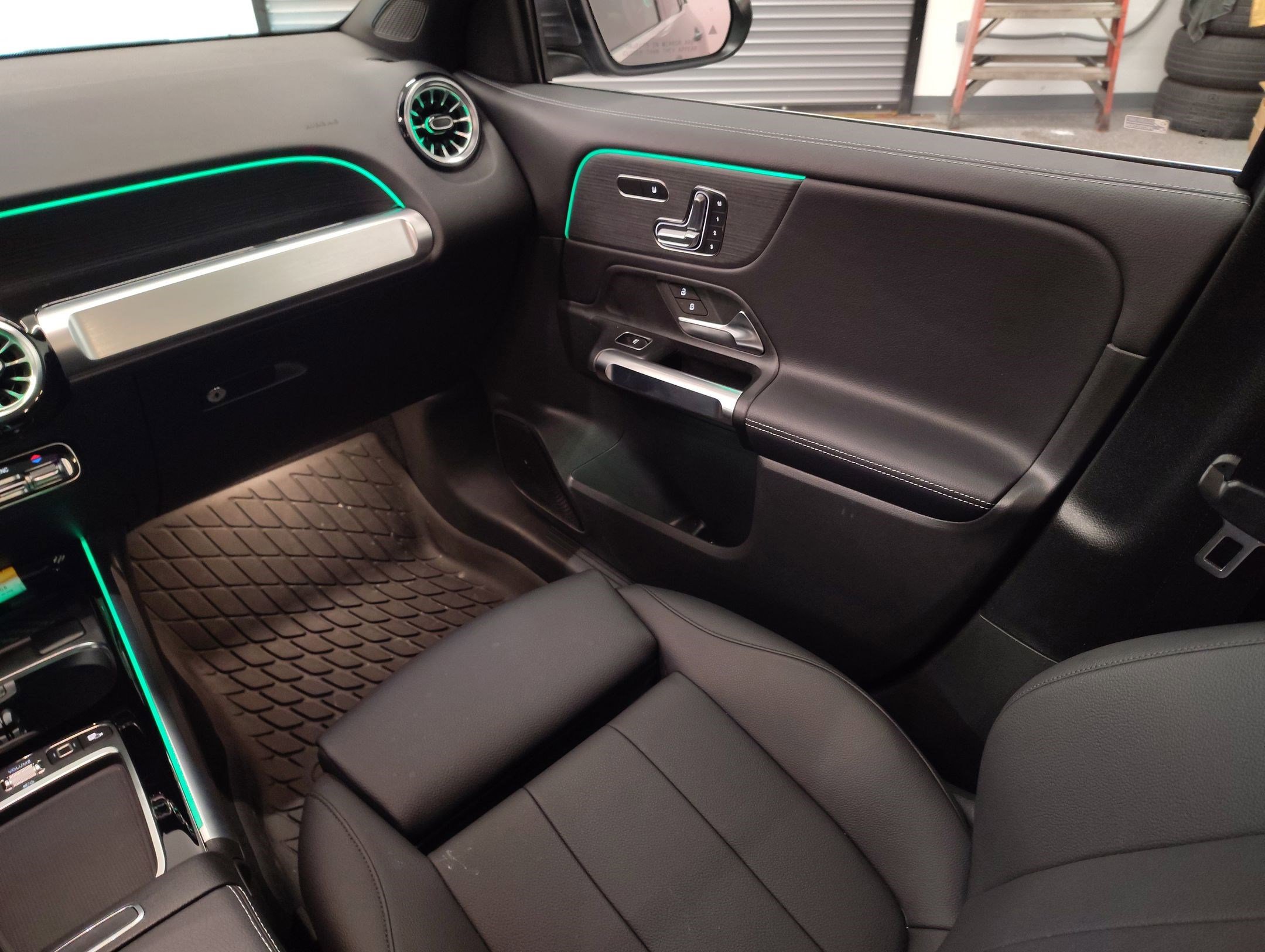 Certified 2026 Mercedes-Benz GLB 250 image 27