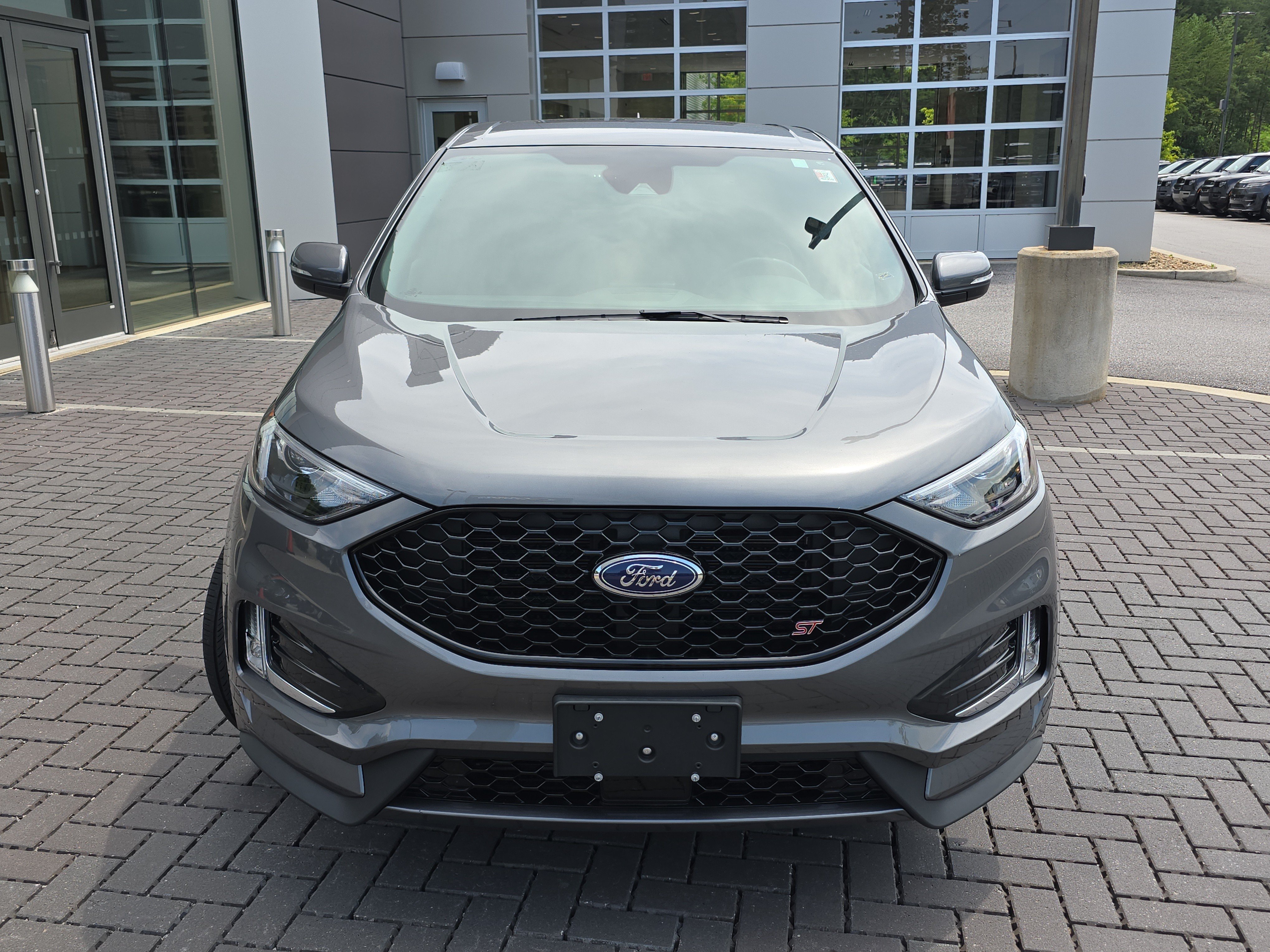 Used 2023 Ford Edge ST AWD/4WD image 2