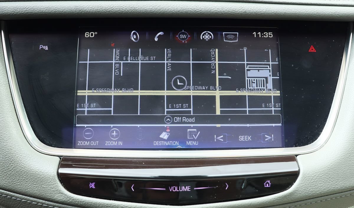 Used 2017 Cadillac XT5 Luxury w/ Driver Awareness Package FWD image 48
