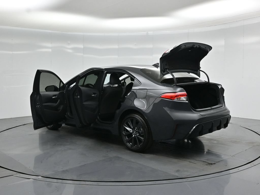 Used 2026 Toyota Corolla SE FWD image 29