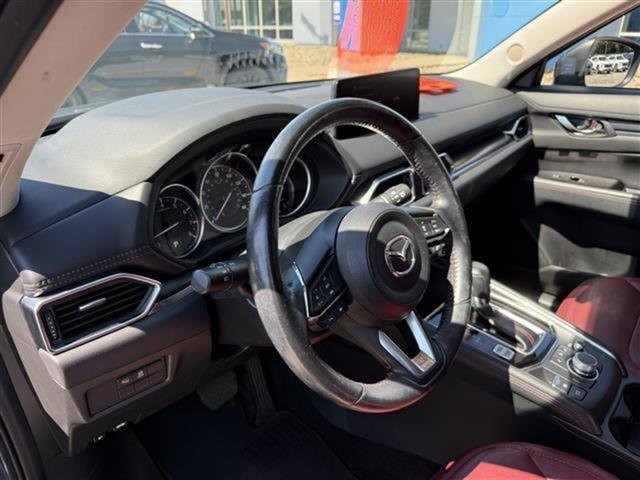 Used 2023 MAZDA CX-5 Carbon Edition image 2