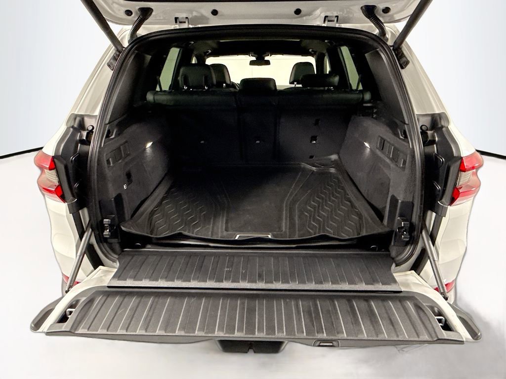 Used 2019 BMW X5 xDrive40i w/ Premium Package 2 image 28