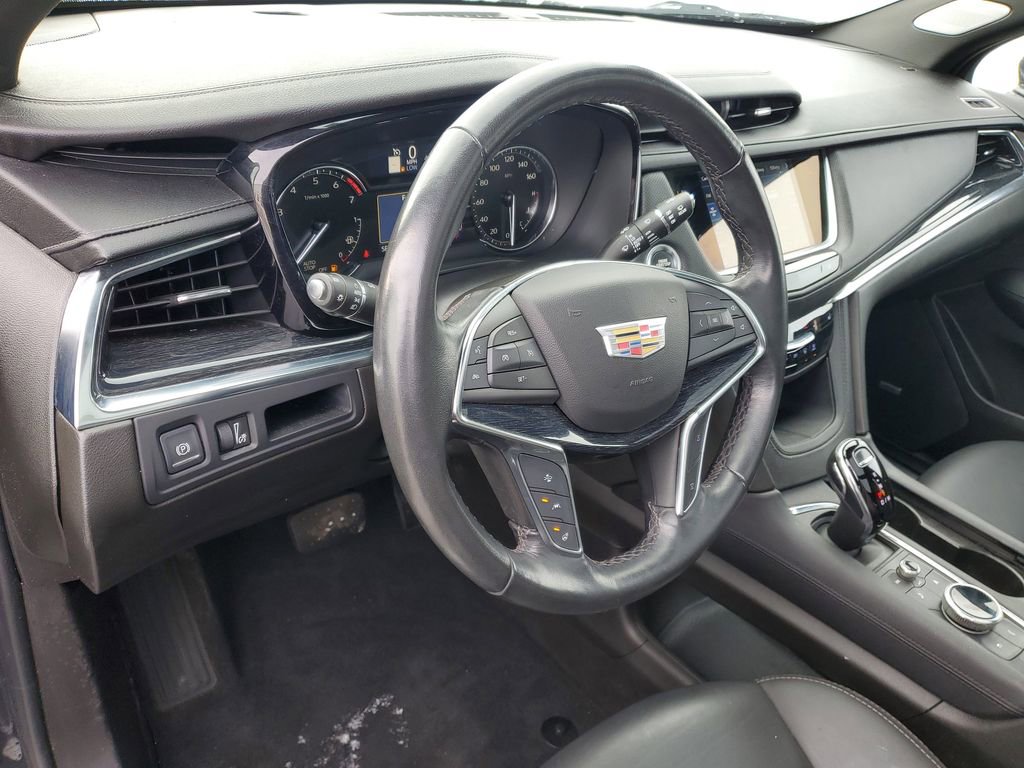 Used 2023 Cadillac XT5 Premium Luxury w/ LPO, Floor Liner Package image 8