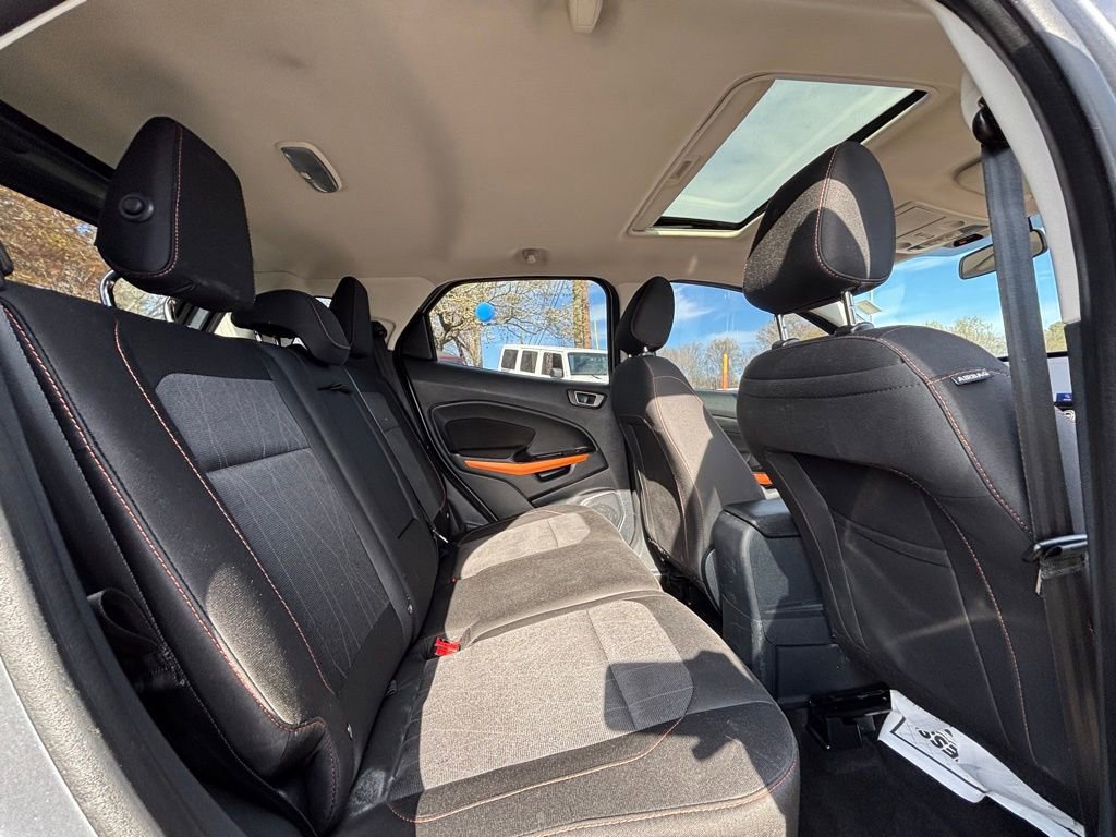 Used 2021 Ford EcoSport SE w/ SE Appearance Package image 12