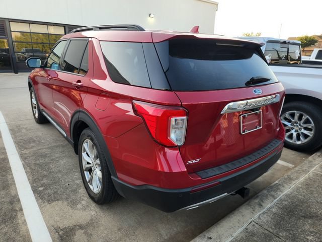 Used 2020 Ford Explorer XLT w/ Equipment Group 202A RWD image 4