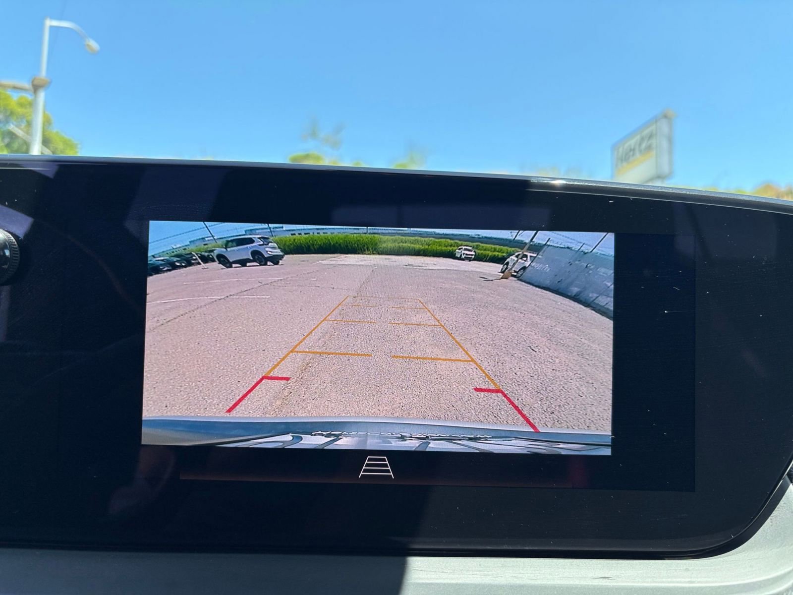 Used 2025 Buick Encore GX Preferred FWD image 22