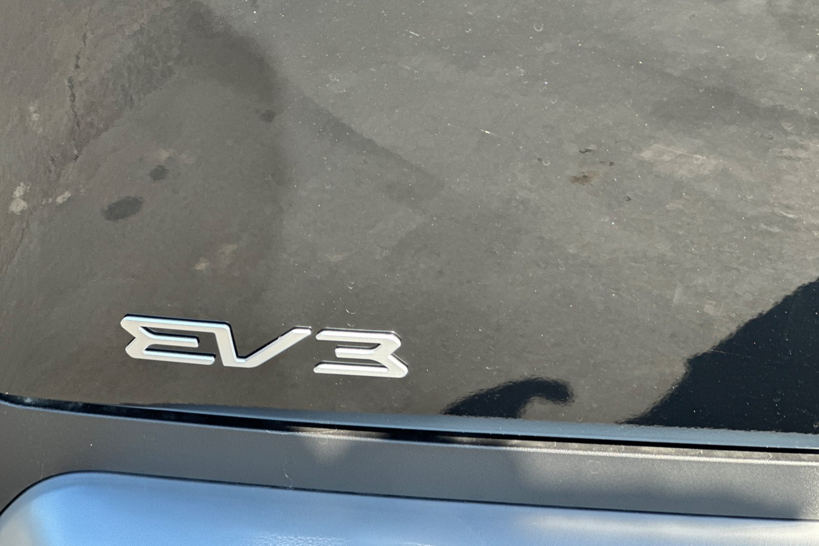 New 2027 Kia EV3 Wind FWD image 27