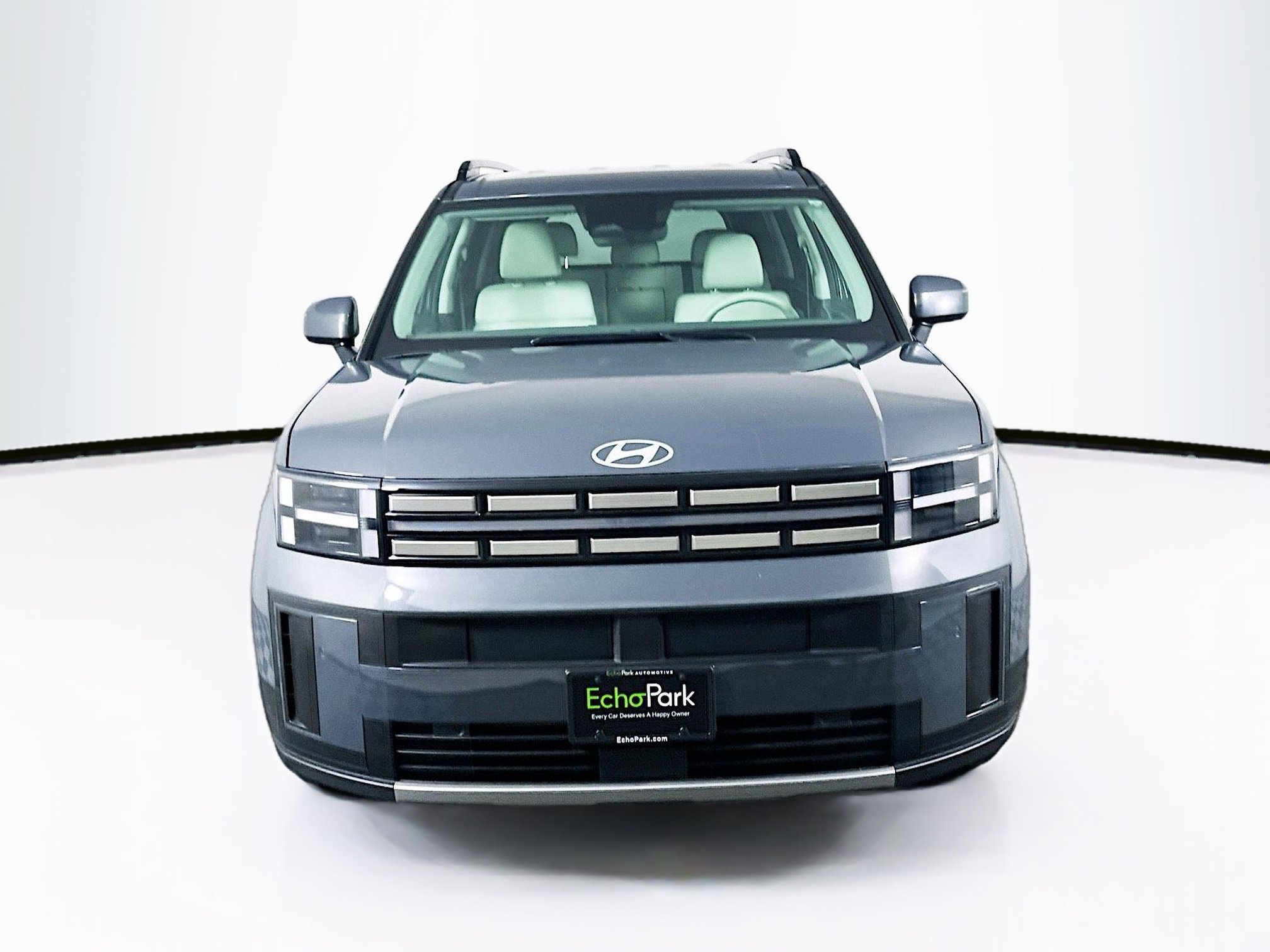 Used 2025 Hyundai Santa Fe SEL image 2