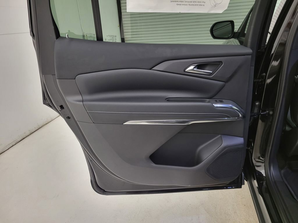 New 2026 Chevrolet Traverse LT w/ Midnight/Sport Edition image 41