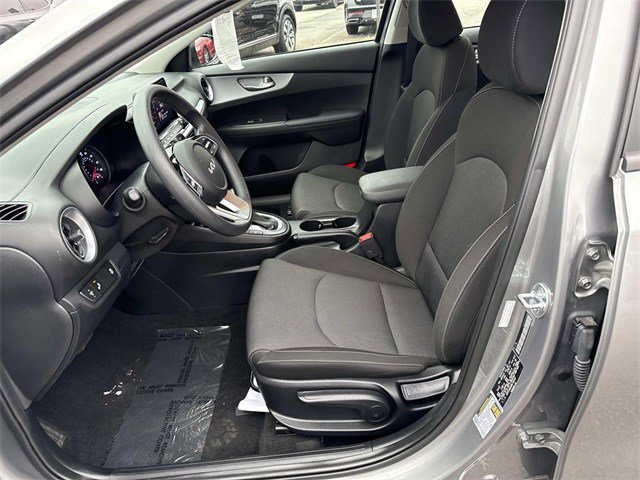 Used 2024 Kia Forte LXS w/ LXS Technology Package image 14