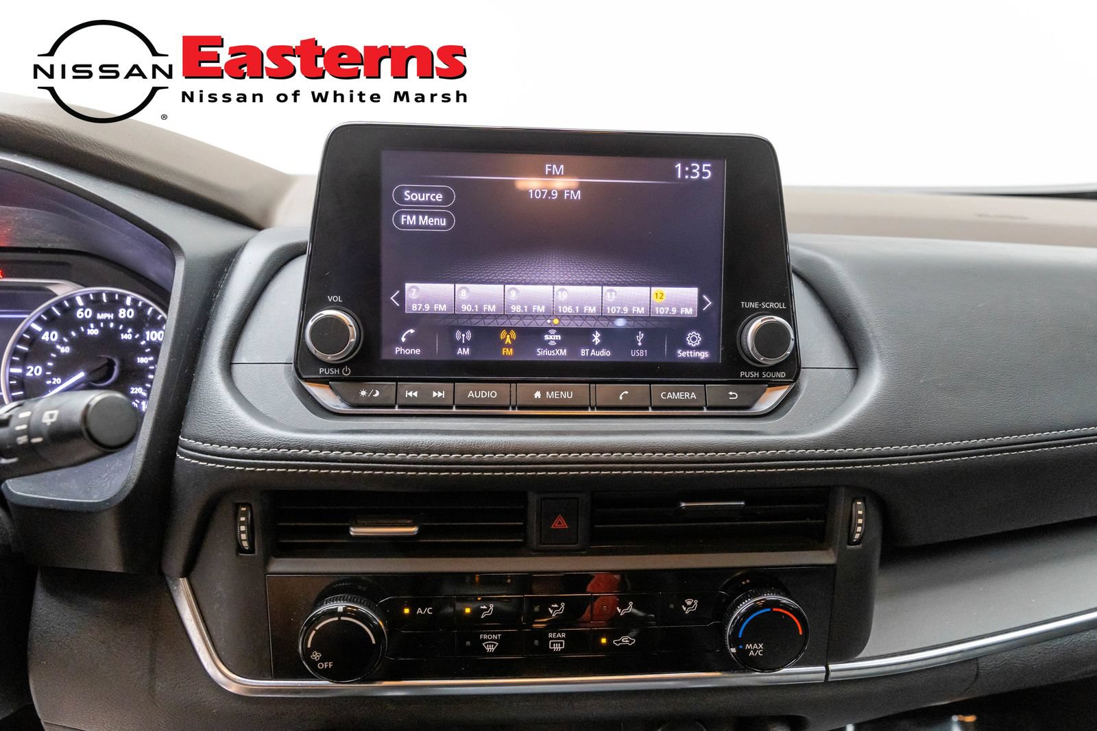 Used 2021 Nissan Rogue S AWD/4WD image 12