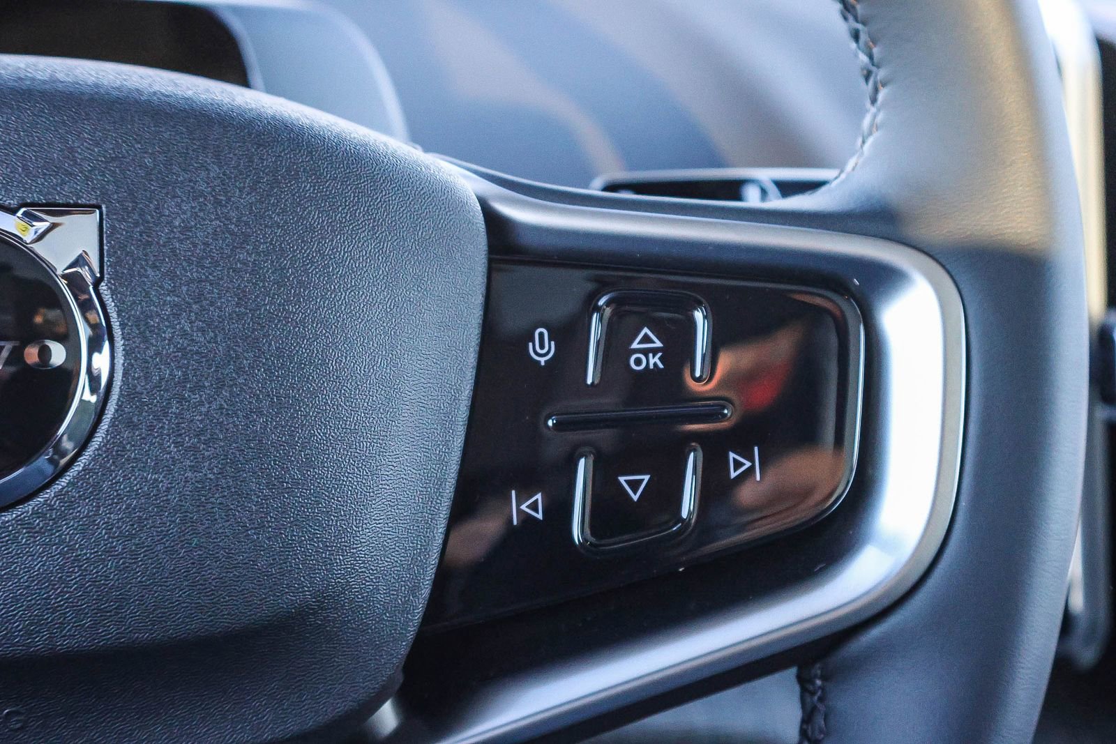 New 2025 Volvo EX30 Plus w/ Protection Package Premier image 25