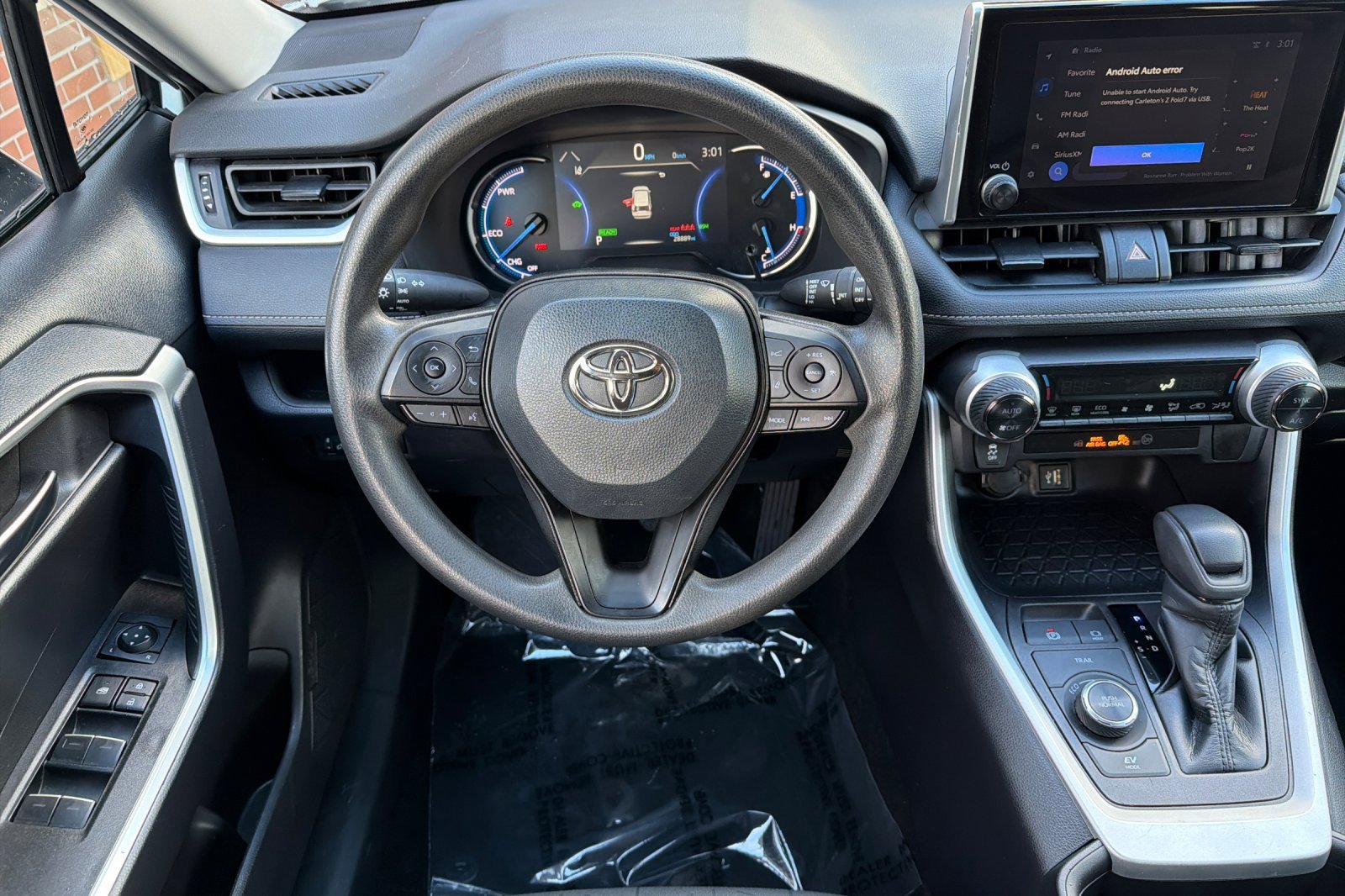 Used 2024 Toyota RAV4 XLE image 14