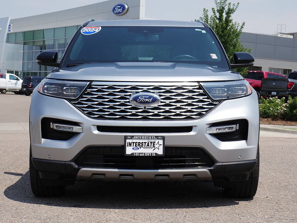 Used 2024 Ford Explorer Platinum w/ Technology Package AWD/4WD image 9