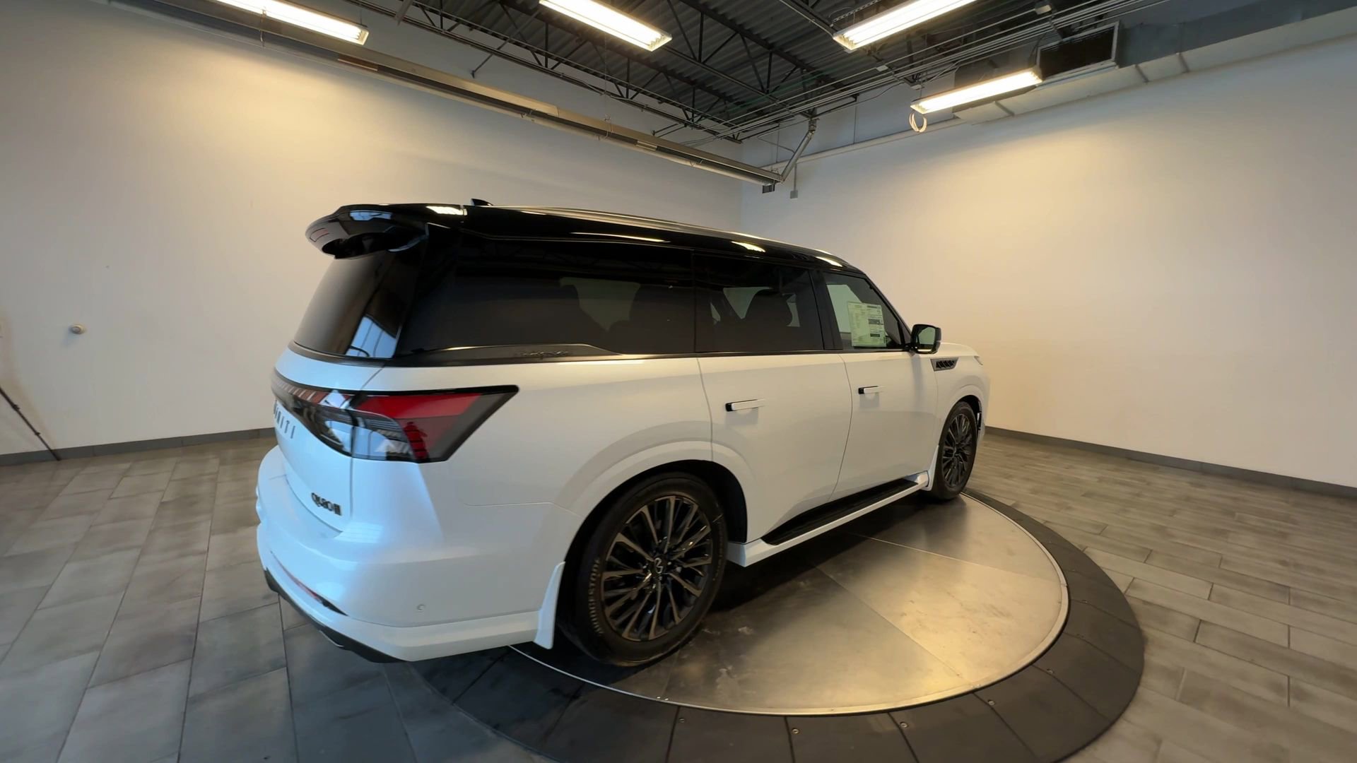New 2026 INFINITI QX80 Autograph w/ Premium Cargo Package image 8
