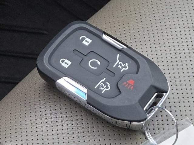 Used 2019 Chevrolet Suburban Premier image 25