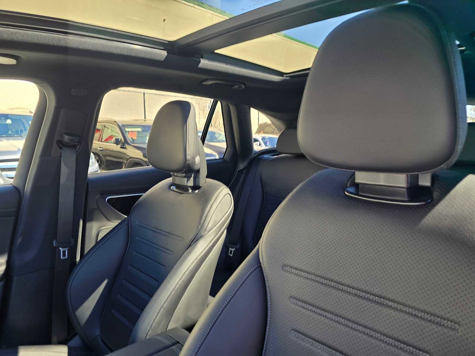 New 2026 Mercedes-Benz GLC 350e 4MATIC image 23