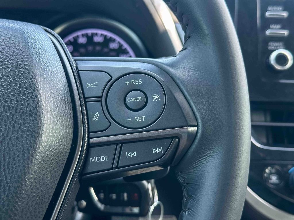 Used 2023 Toyota Camry SE image 26