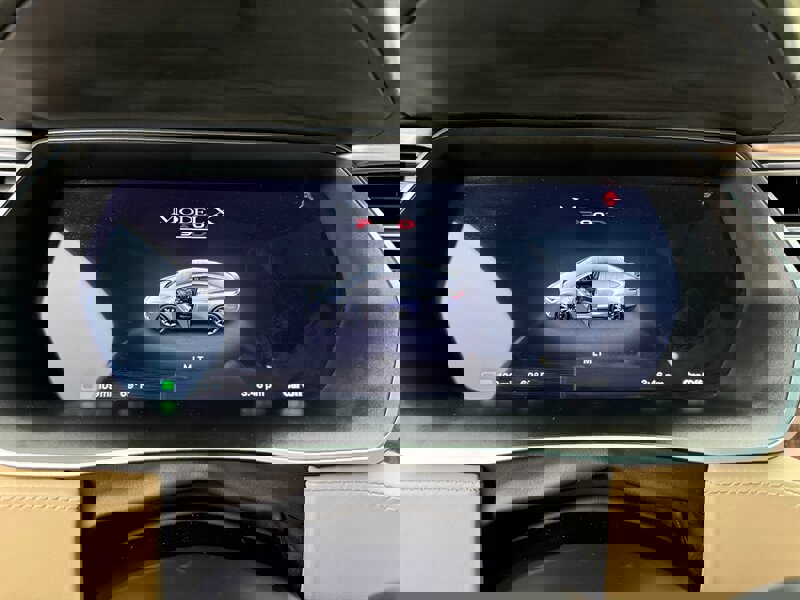 Used 2016 Tesla Model X Performance image 17