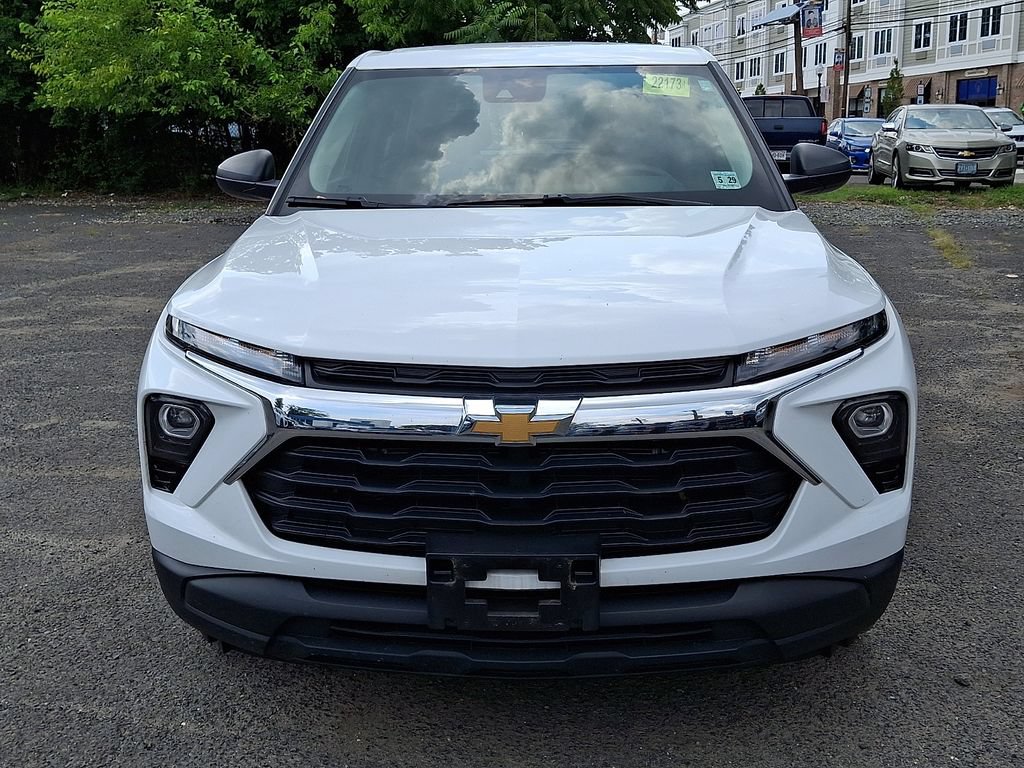 Certified 2024 Chevrolet TrailBlazer LS FWD image 2