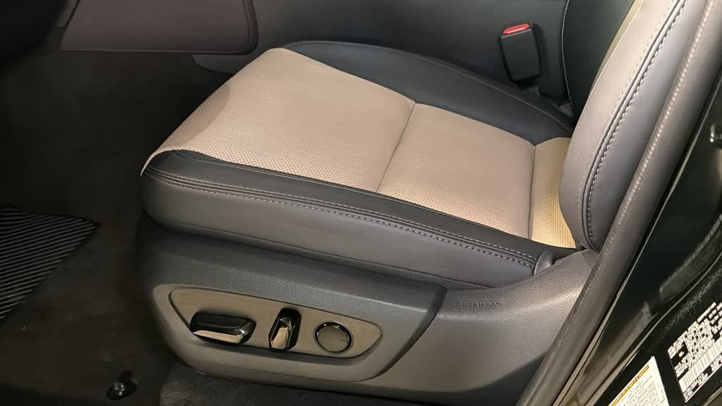 Certified 2025 Lexus GX 550 AWD/4WD image 21