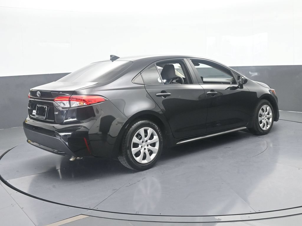 Used 2022 Toyota Corolla LE FWD image 6