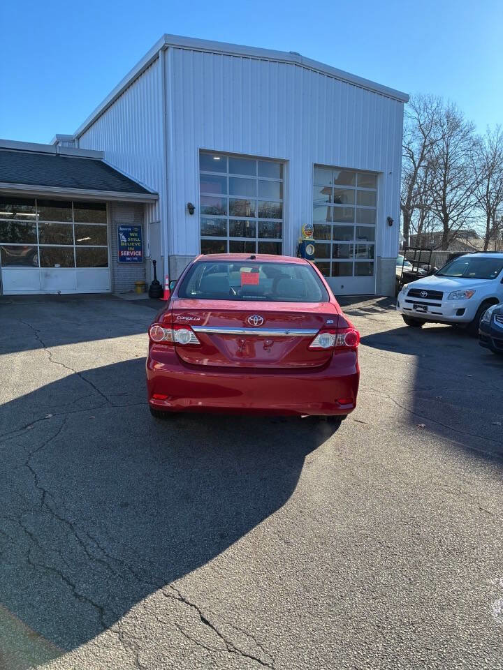 Used 2011 Toyota Corolla LE image 5