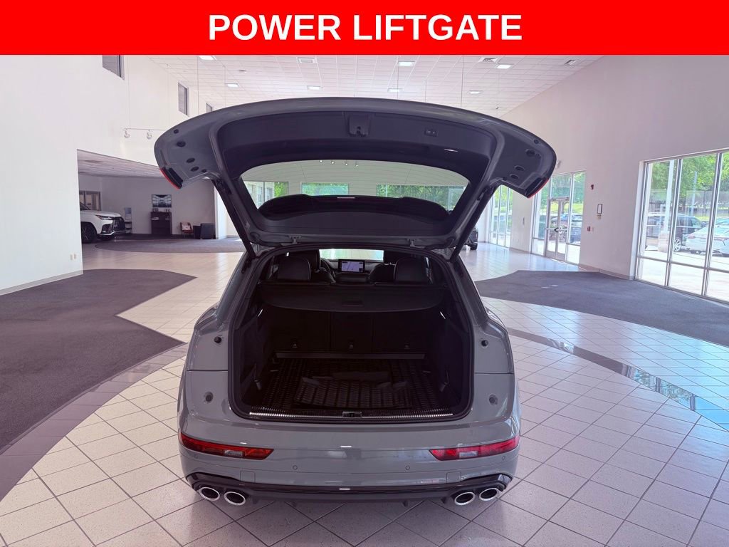 Used 2021 Audi SQ5 Prestige w/ Prestige Package AWD/4WD image 9