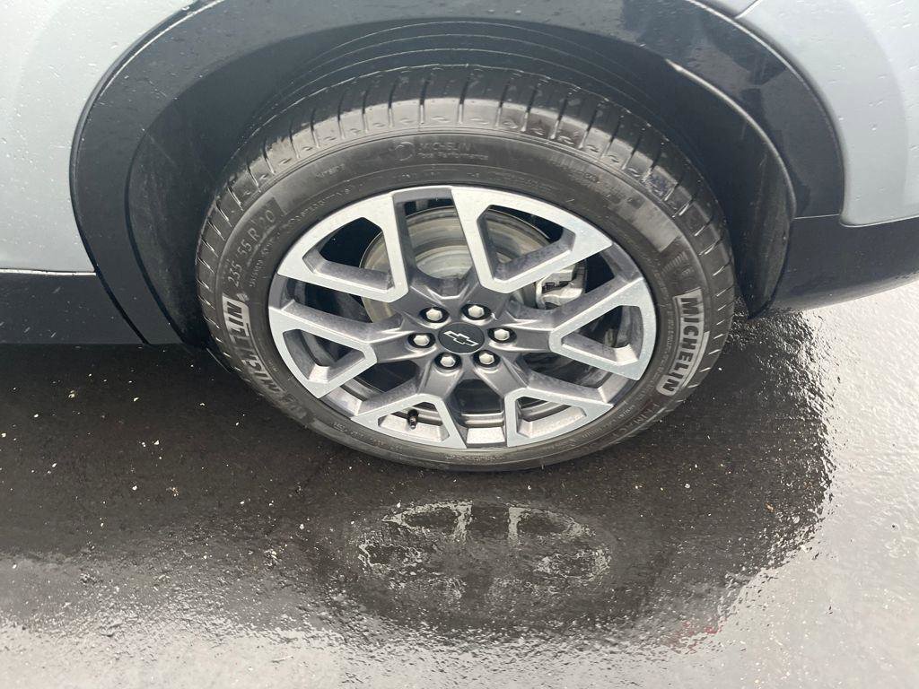 Used 2025 Chevrolet Blazer RS FWD image 35