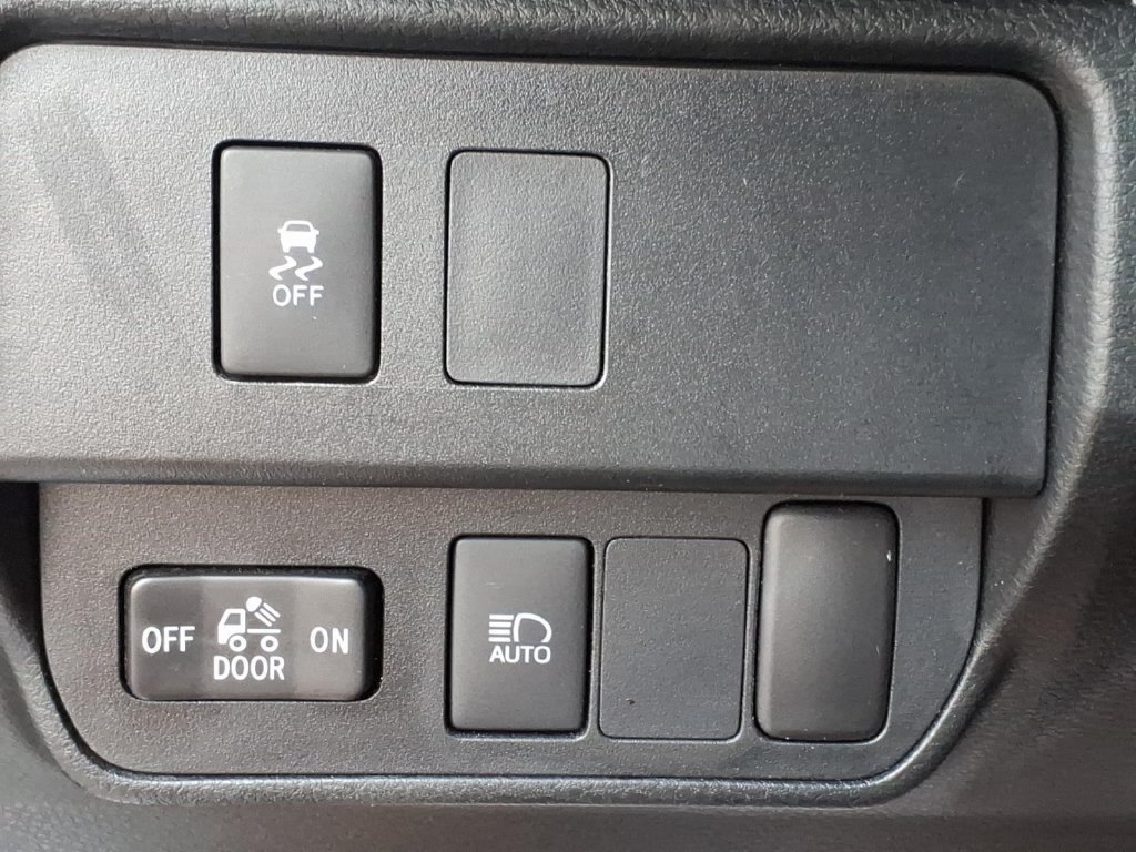Used 2021 Toyota Tacoma SR w/ SR Convenience Package RWD image 22