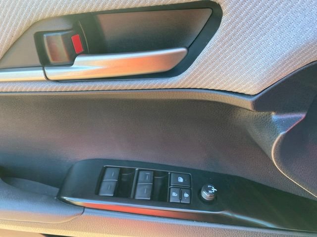 Used 2025 Toyota Camry SE FWD image 21
