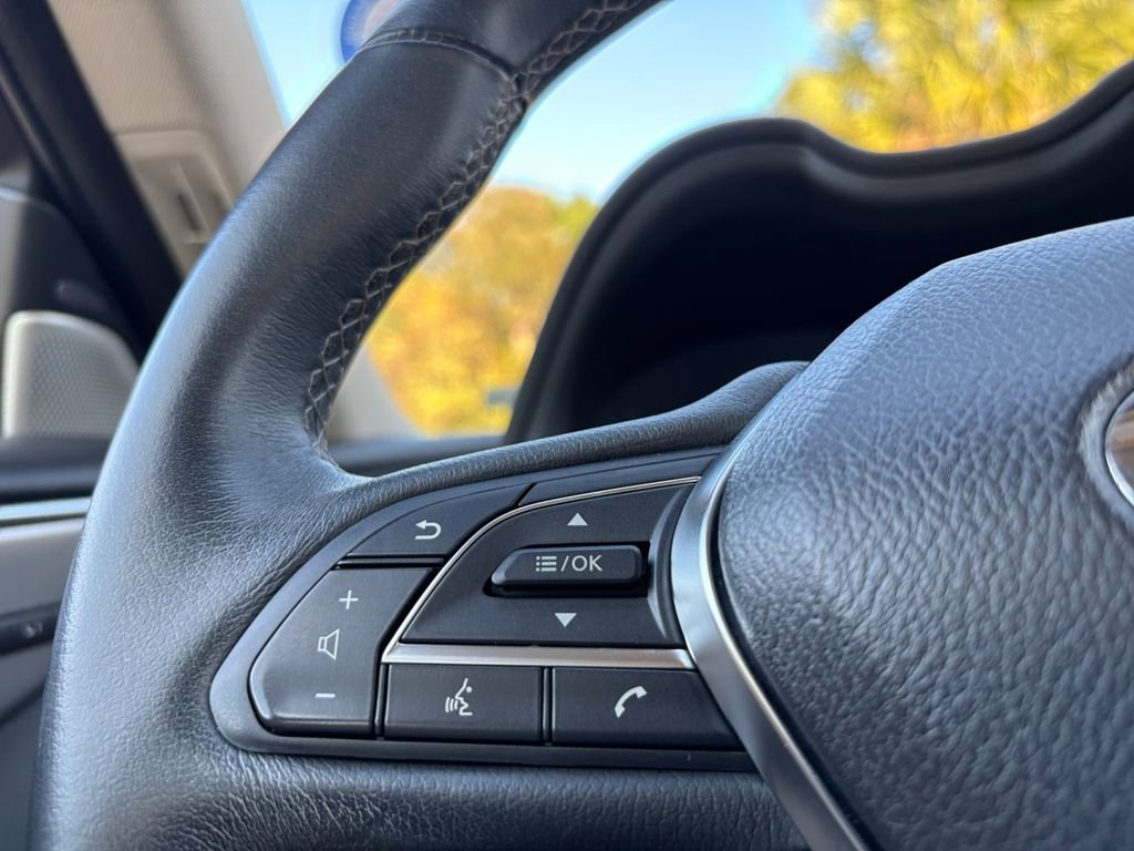 Used 2022 INFINITI Q50 Luxe w/ Cargo Package image 16