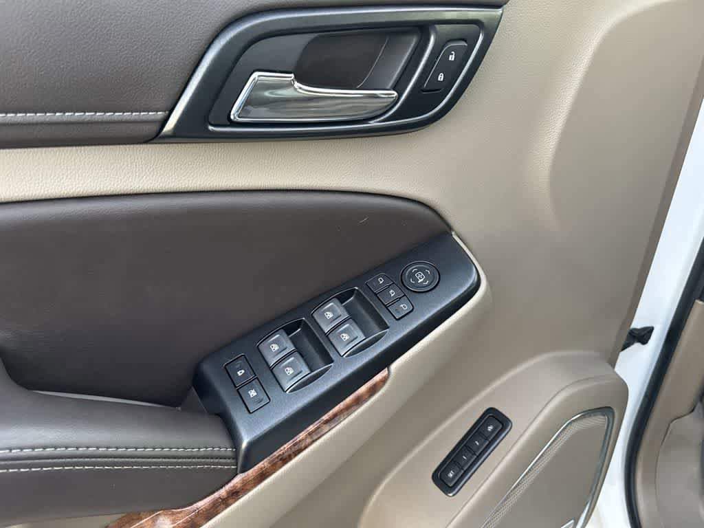 Used 2020 Chevrolet Suburban Premier RWD image 25