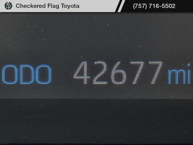 Used 2021 Toyota RAV4 XLE w/ Convenience Package AWD/4WD image 13