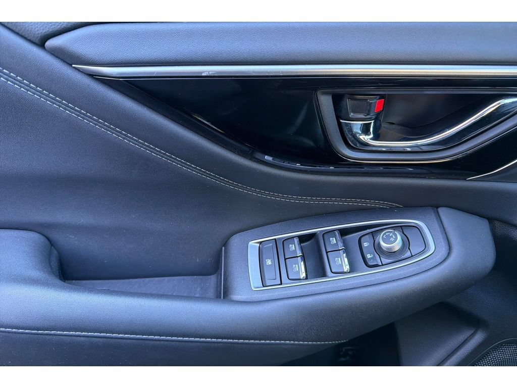 Used 2023 Subaru Outback Limited AWD/4WD image 11