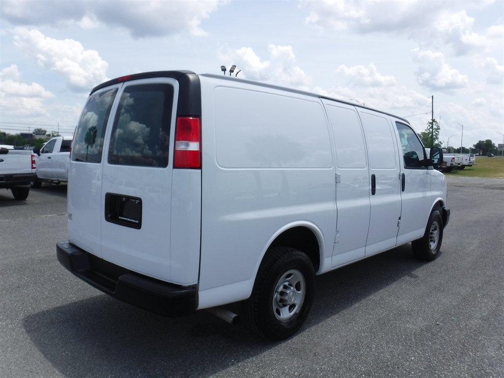 Used 2021 Chevrolet Express 2500 w/ Driver Convenience Package RWD image 2