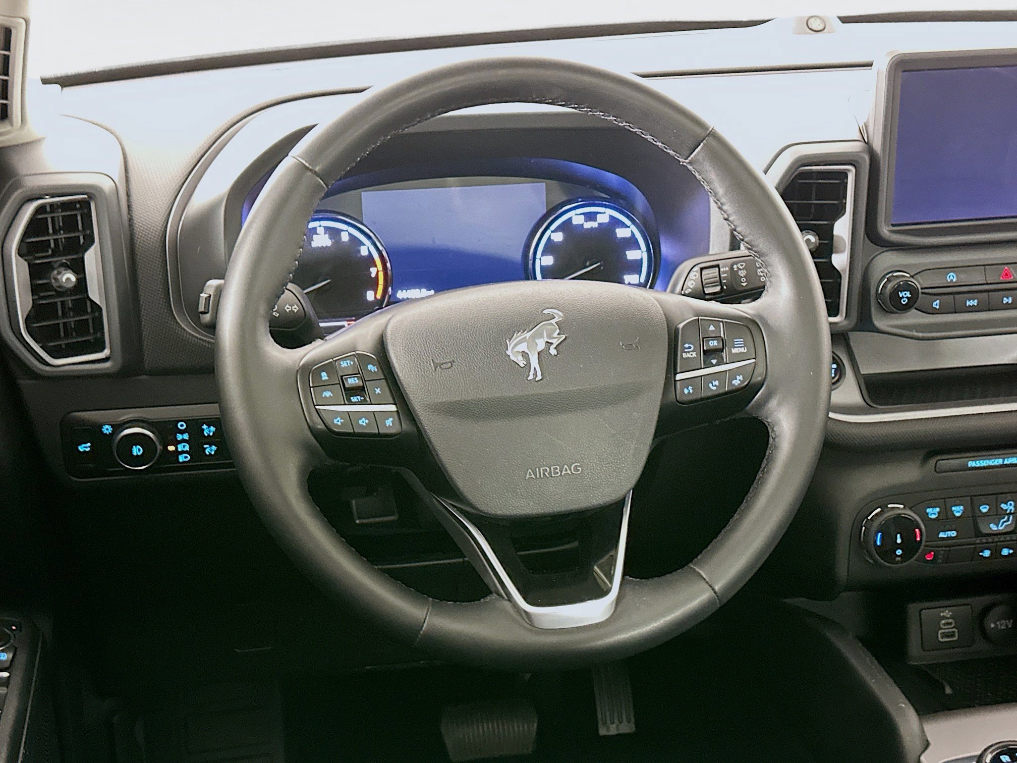 Used 2024 Ford Bronco Sport Outer Banks w/ Tech Package image 18