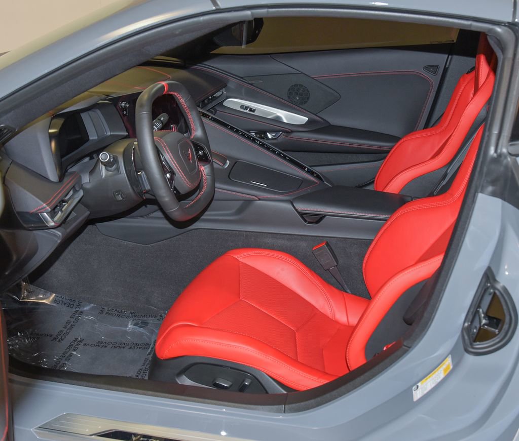 Used 2025 Chevrolet Corvette Stingray Coupe w/ Battery Protection Package RWD image 2