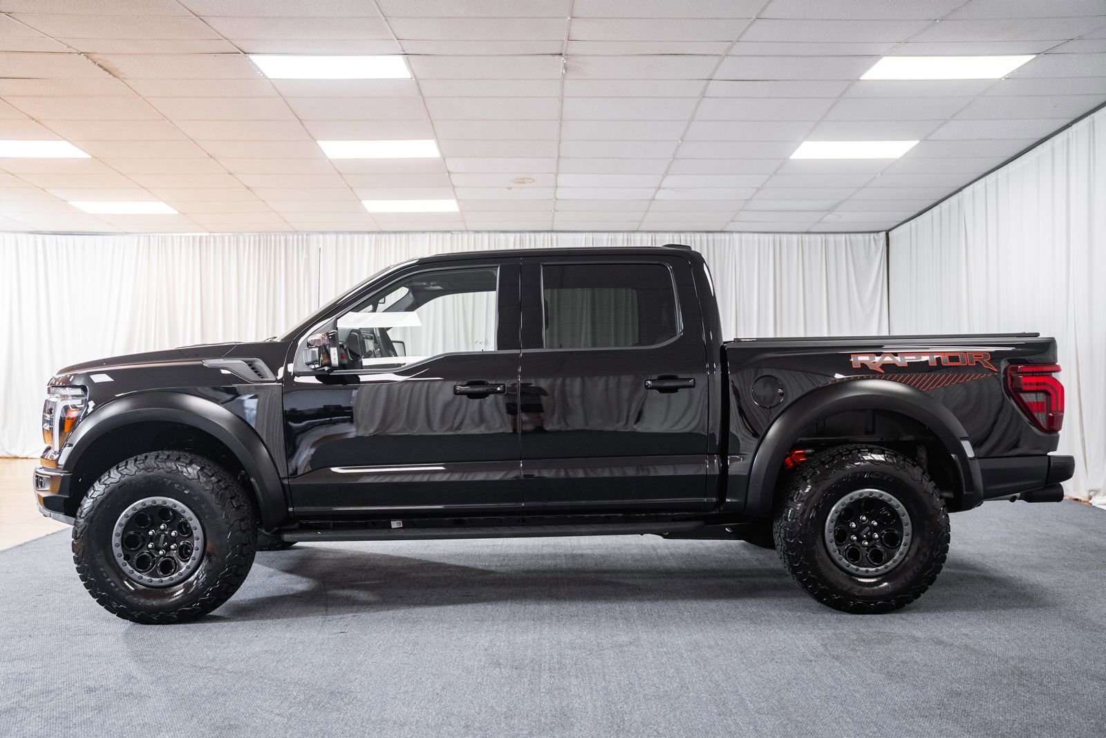 Certified 2025 Ford F150 Raptor image 5