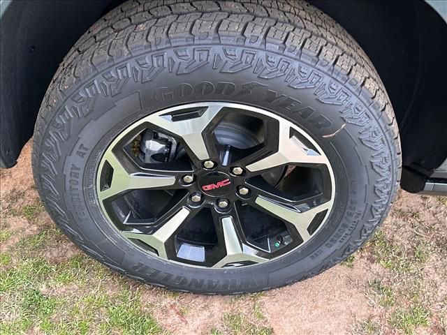 New 2026 GMC Yukon AT4 image 12