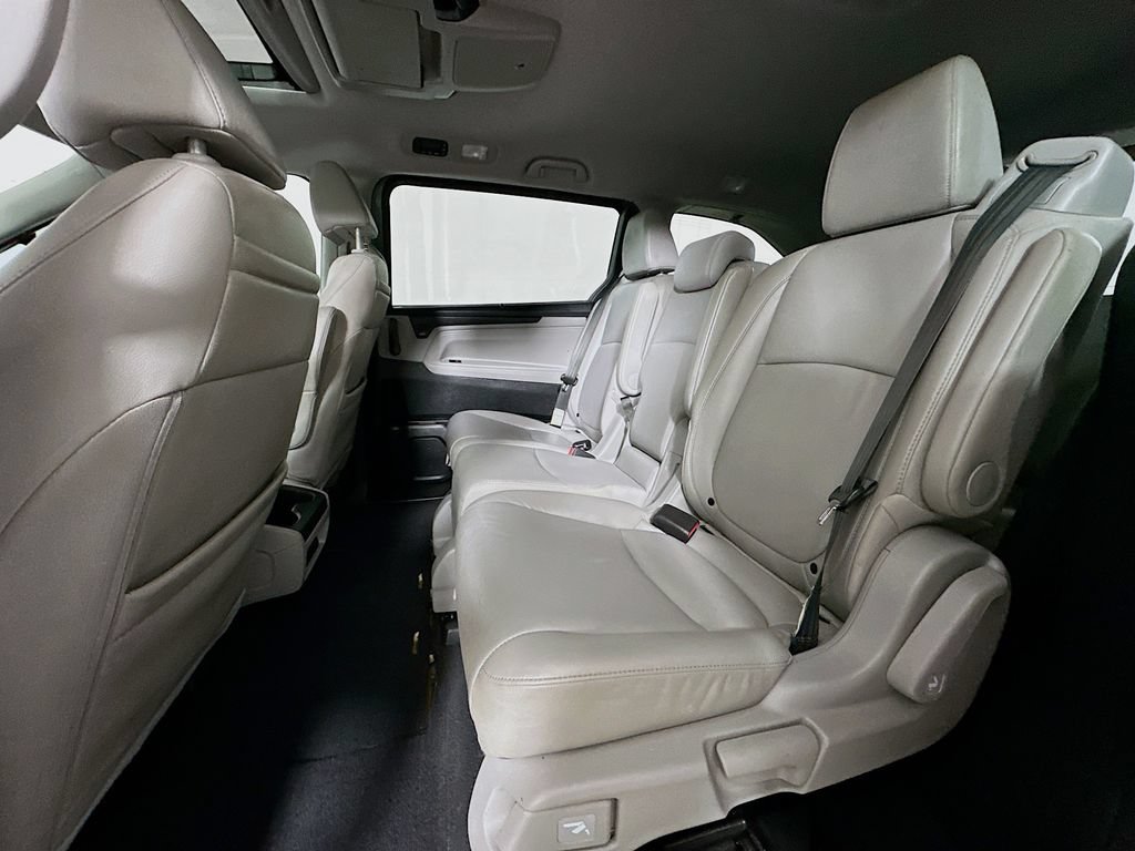Used 2020 Honda Odyssey Touring image 17