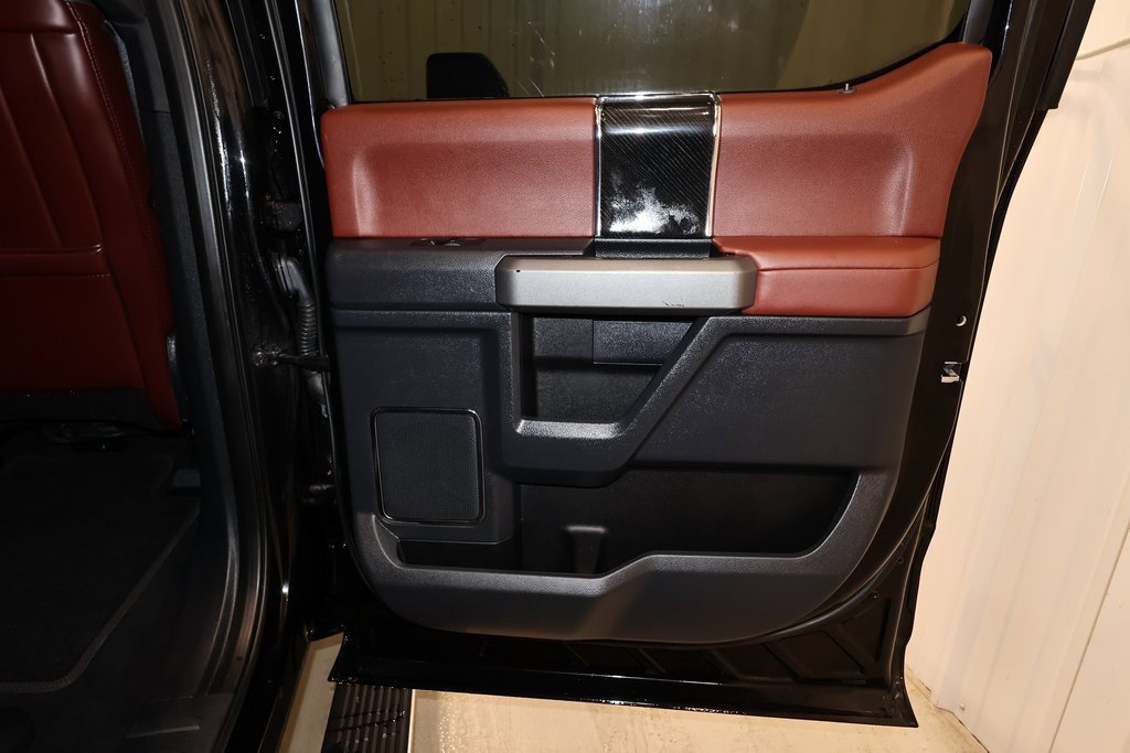 Certified 2022 Ford F450 Platinum w/ FX4 Off-Road Package image 19